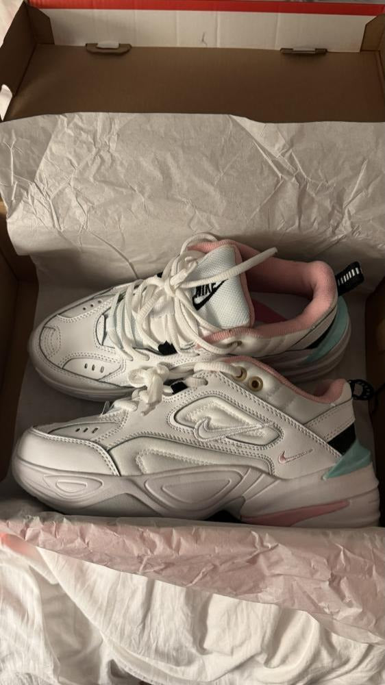 Nike M2K Tekno Pink