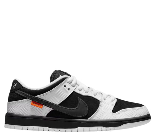 Nike SB Dunk Low x TIGHTBOOTH 'White Black'