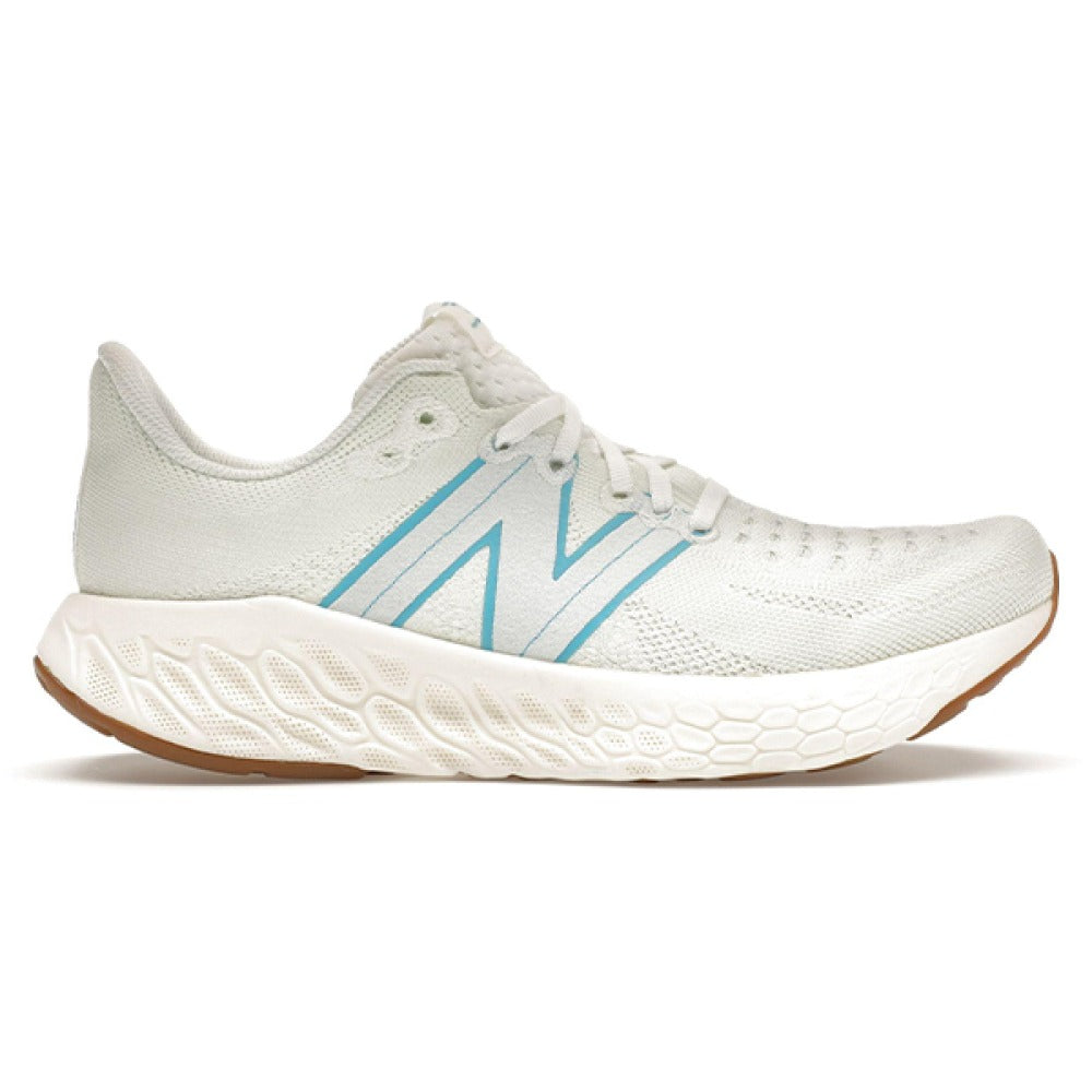 New Balance Hero V8 unisex sneakers in light gray color