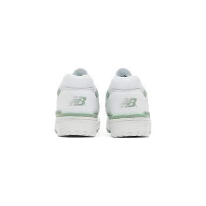 550 'White Mint Green'