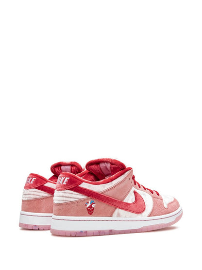 Nike StrangeLove x Dunk SB Special Box Low Valentine's Day