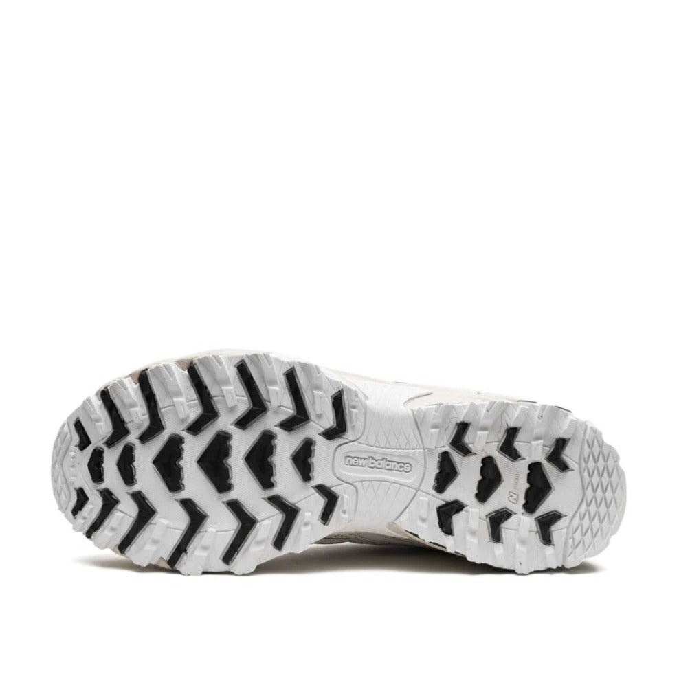 New Balance 610 Black White sneakers